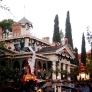 retro-california-honeymoon-haunted-mansion