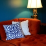 alicias-vintage-couch-and-lamp-9e538e074ce49c37ea94b836f40844739a3361ca