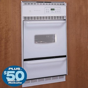 This Frigidaire wall oven actually has quite a retro feel