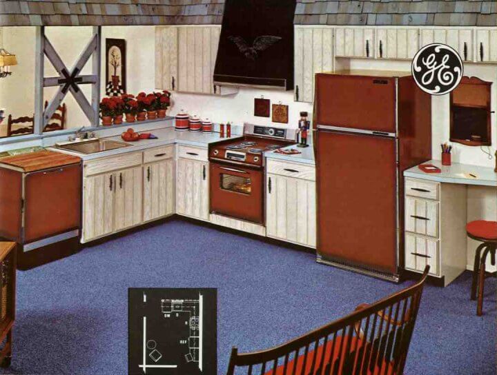 1968-ge-kitchen2673crop2