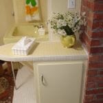 Yellow Bathroom counter 002