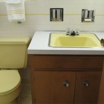 mid-century-yellow-bathroom