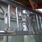 seattle-second-use-vintage-shower-door