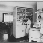 quinnipiac-terrace-1942-living-room