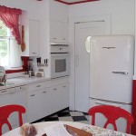 retro-red-and-white-kitchen