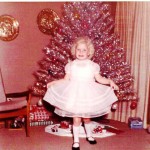 jana with christmas tree