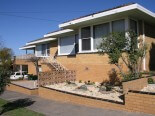 mid century modern house australia
