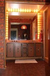 brady-bunch-retro-bathroom