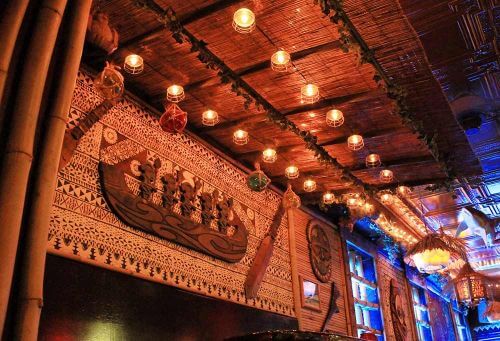 tiki-bar-with-tapa-cloth