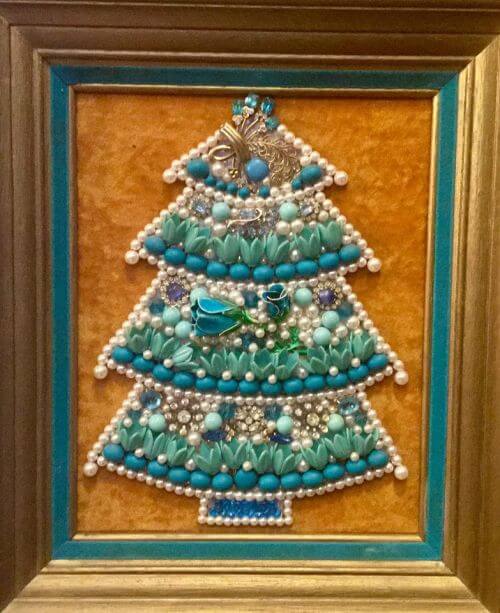 framed-christmas-tree-costume-jewelry