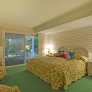 80s-retro-bedroom