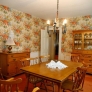 early-american-style-dining-room
