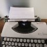 vintage-typewriter