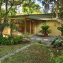 midcentury-ranch-house-yard