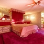 hot-pink-bedroom-retro