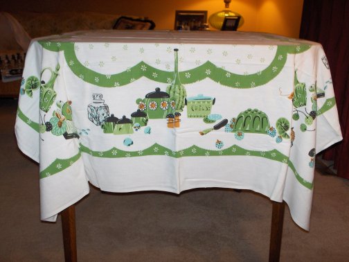 michael-tablecloth