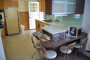 1960s-kitchen-for-a-split-level-house