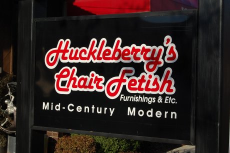 huckleberrys-chair-fetish