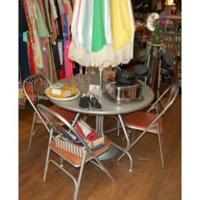vintage aluminum patio table and chairs