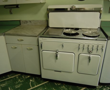 vintage-chamber-stove