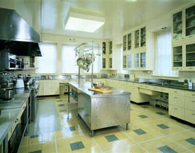 hillwood-mansion-1950s-kitchen