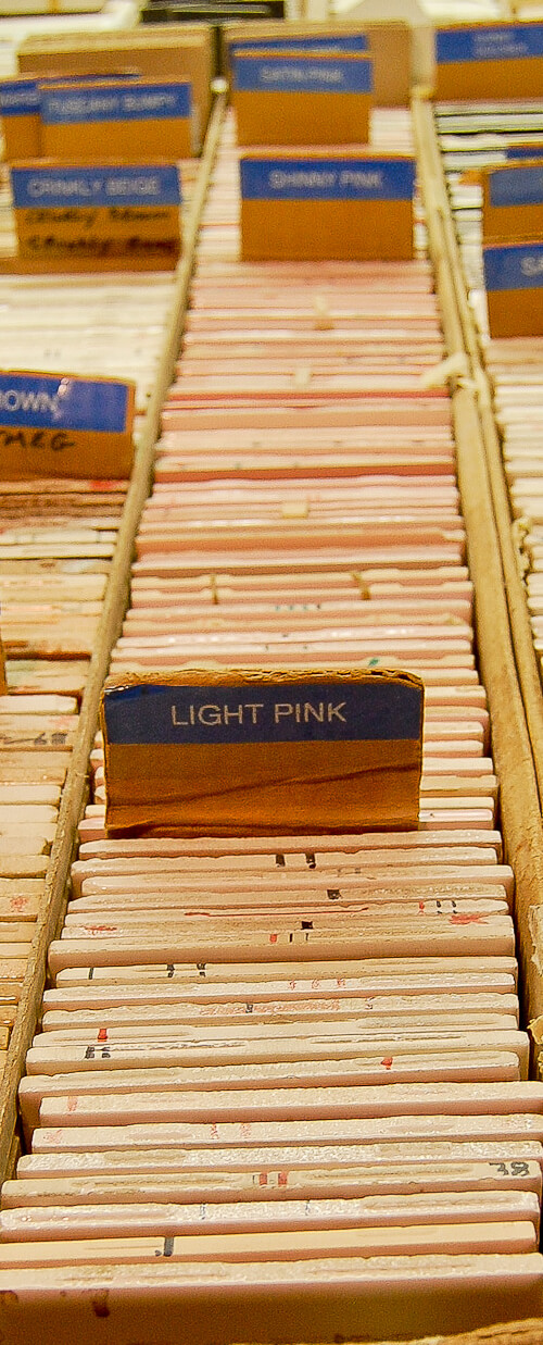 95 colors of vintage pink tile