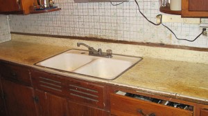 red countertops before