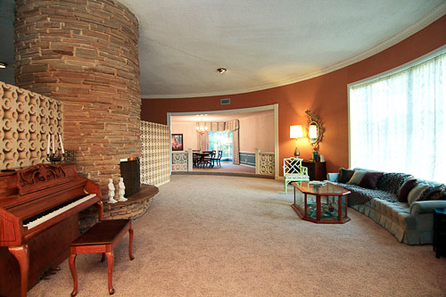 rotunda living room