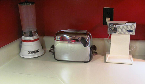 vintage toaster and other appliances