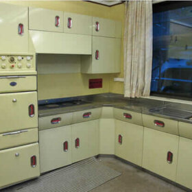 english rose kitchen cabinets