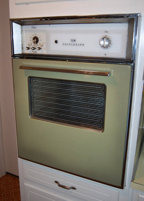 American Beauties 25 Vintage Stoves And Refrigerators From Readers Kitchens Retro Renovation - General Electric Wall Oven 1960