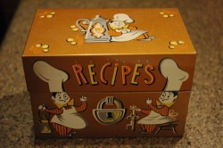 Vintage retro-recipe-box