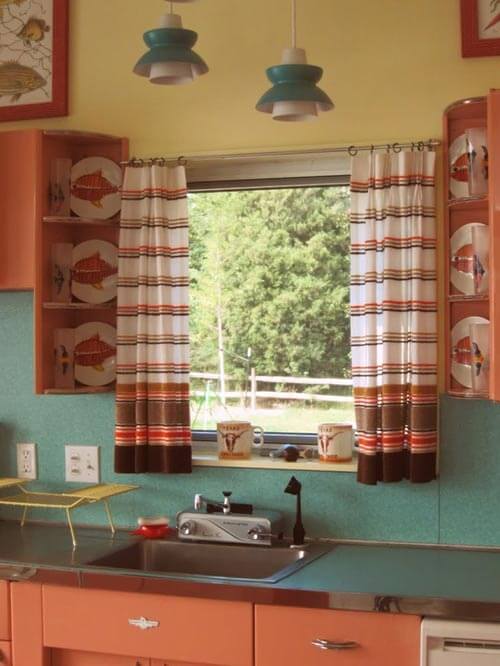 retro-vintage-kitchen-sink
