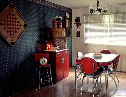 Retro-red-and-chrome-dinette