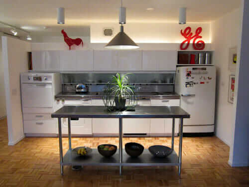 kitchen in mies van der rohe apartment
