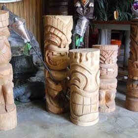 carved-tiki-statues-Oceanic-Arts