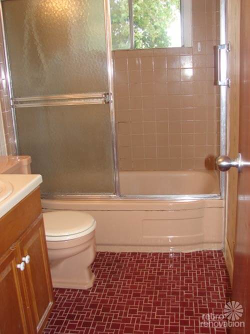 vintage-flesh-tile-bathroom