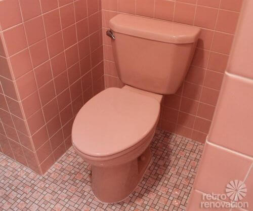 bahama-pink-toilet-retro