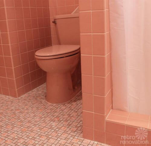 retro-pink-toilet