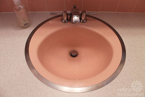 vintage-pink-sink