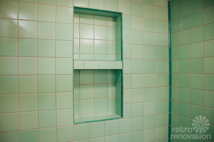 shower-niche-mid-century-retro