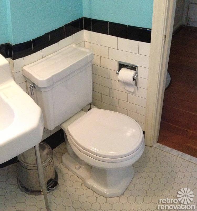 vintage-bathroom-toilet
