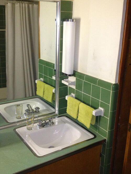 mid-century-bathroom