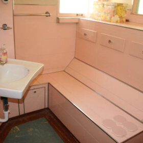 vintage-pink-bathroom-paneling