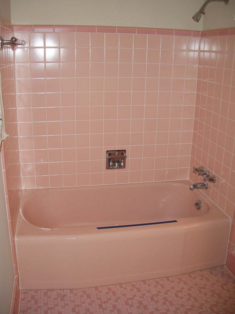 First Lady pink bathroom