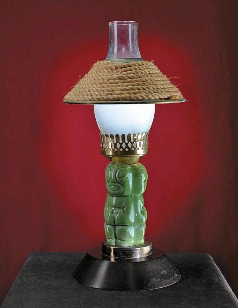 Sven Kirsten/TASCHEN Caption:Tiki table lamp, from the Luau in Beverly Hills, 1950s