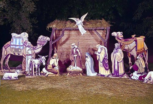 retro christmas yard display