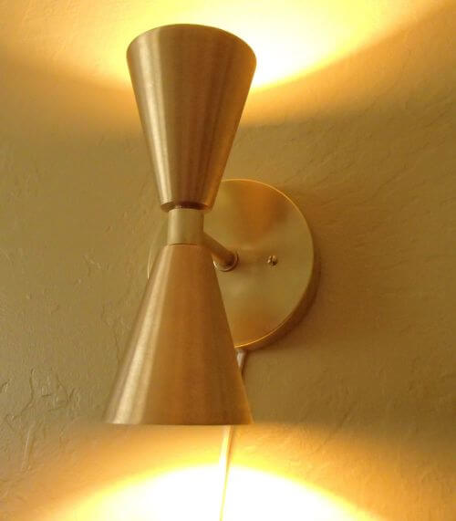 brass-midcentury-wall-sconce