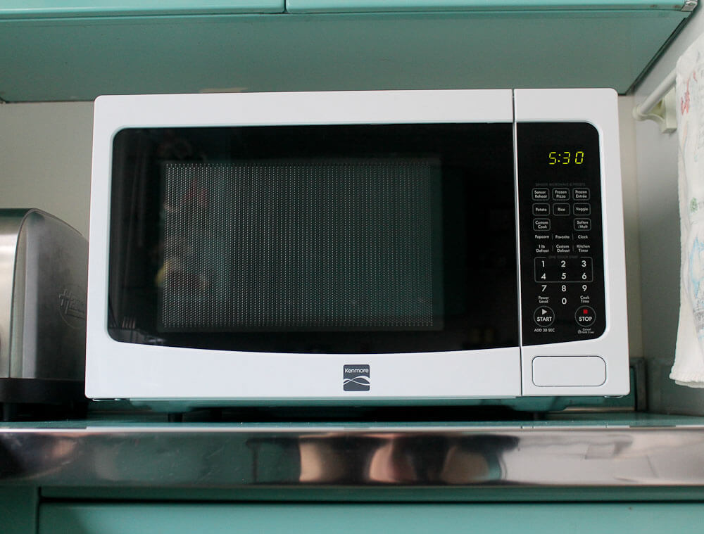 A microwave oven that's not too big, not too small, just right: My new