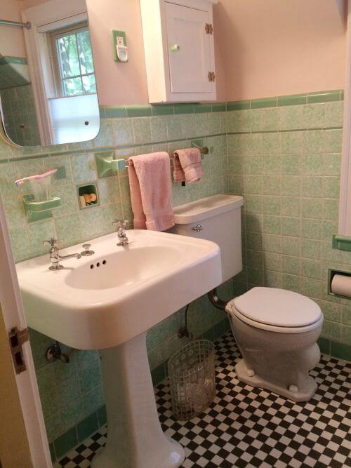 green vintage bathroom